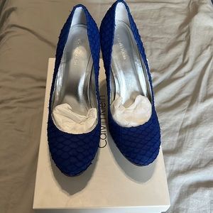 Gorgeous Calvin Klein heels!